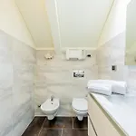 Apartament House